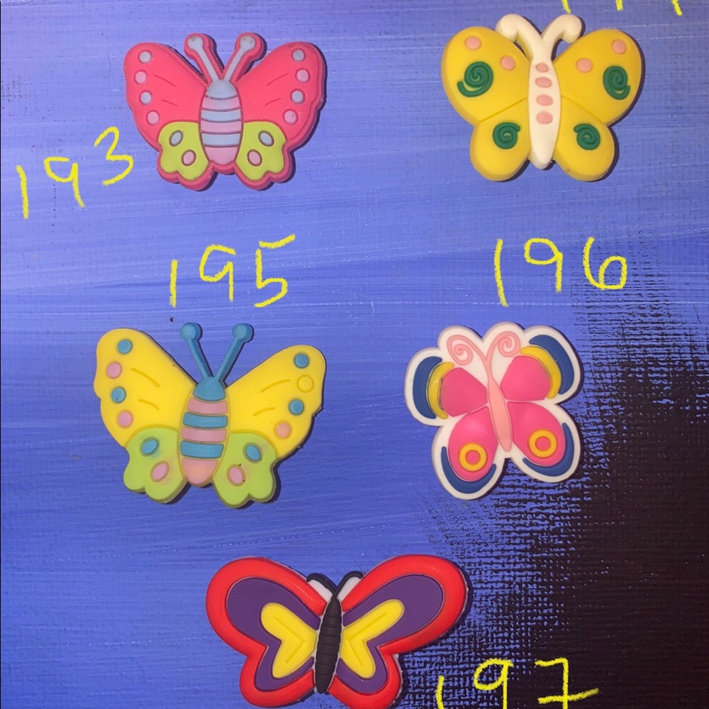 5 croc butterfly charms